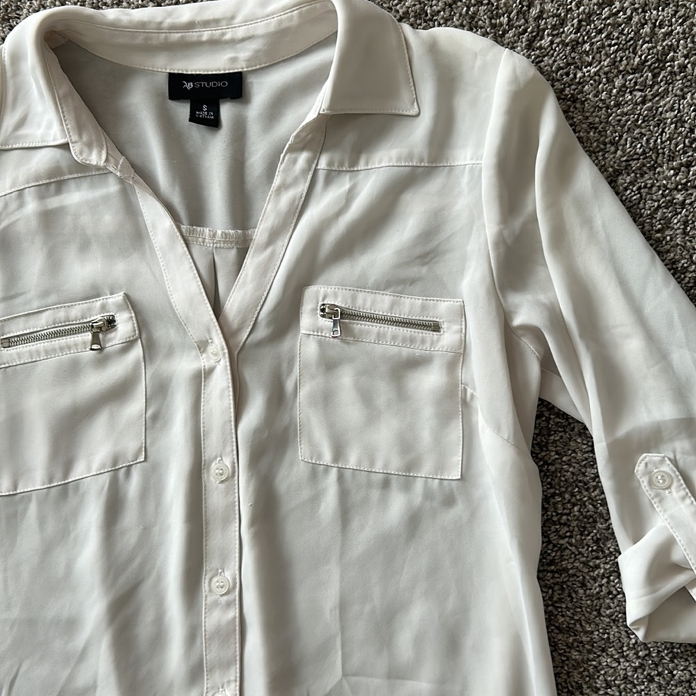 Button Down Top - Picture 2 of 3